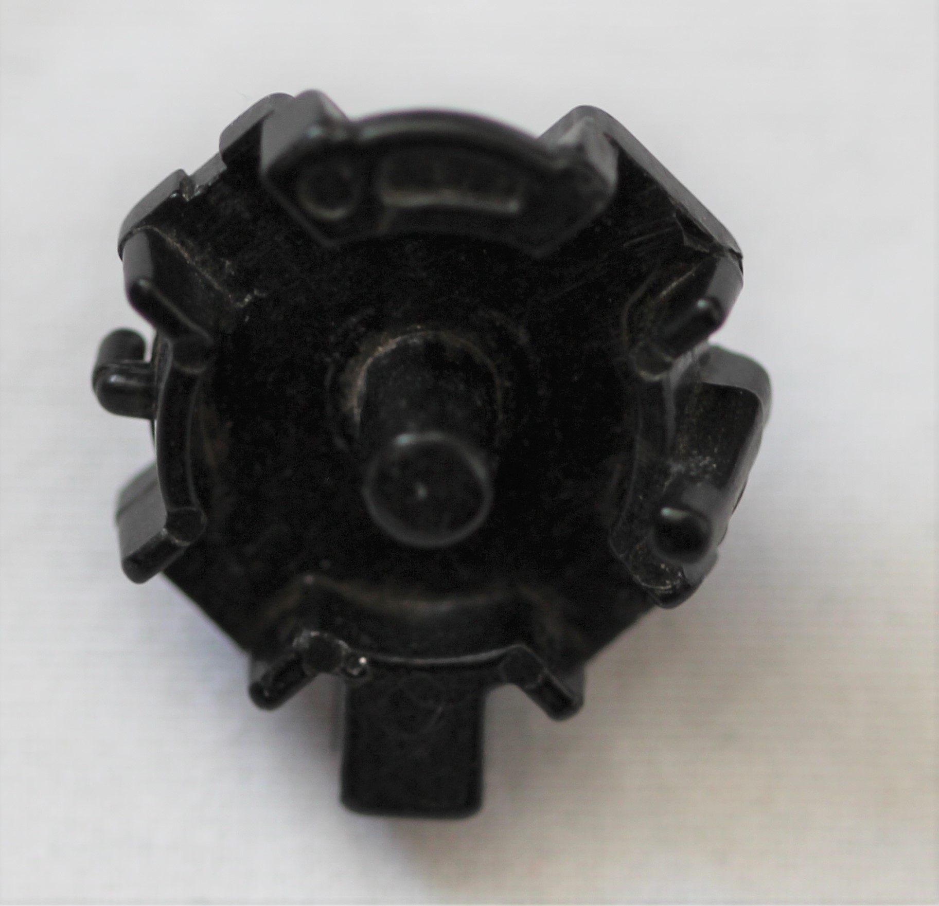 1984 Scrap Iron Launcher Connector